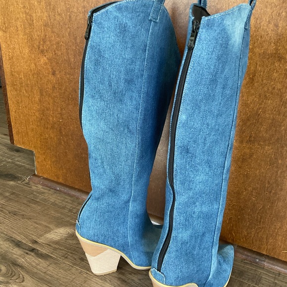 Denim boots, full back zipper, cute heels, sz 8.5/39 - Picture 5 of 8